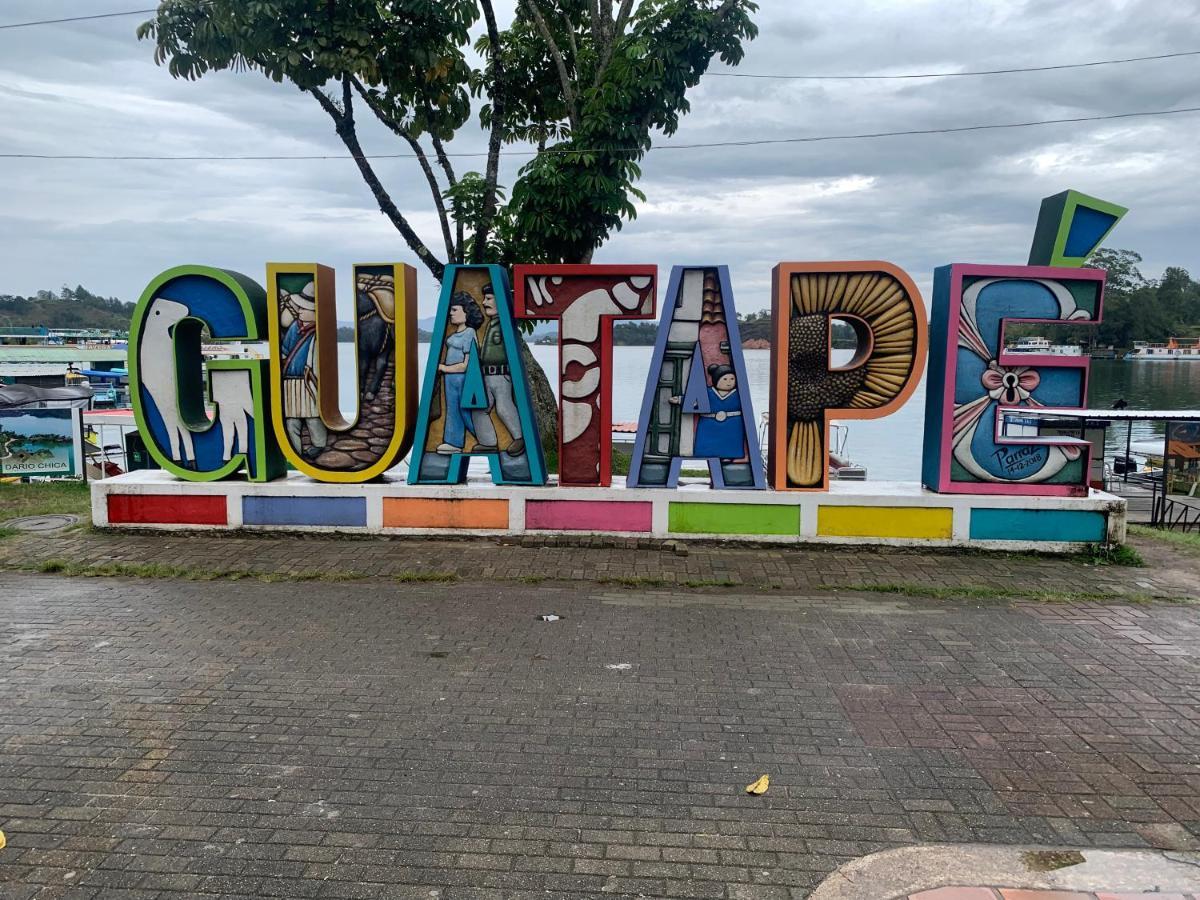 Alegria Hostel Boutique Guatapé Екстериор снимка