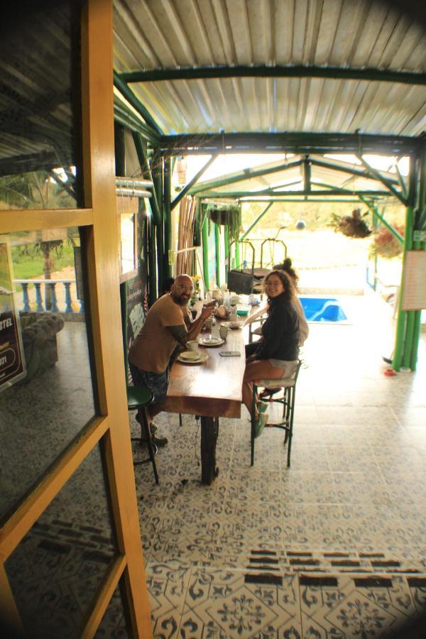 Alegria Hostel Boutique Guatapé Екстериор снимка