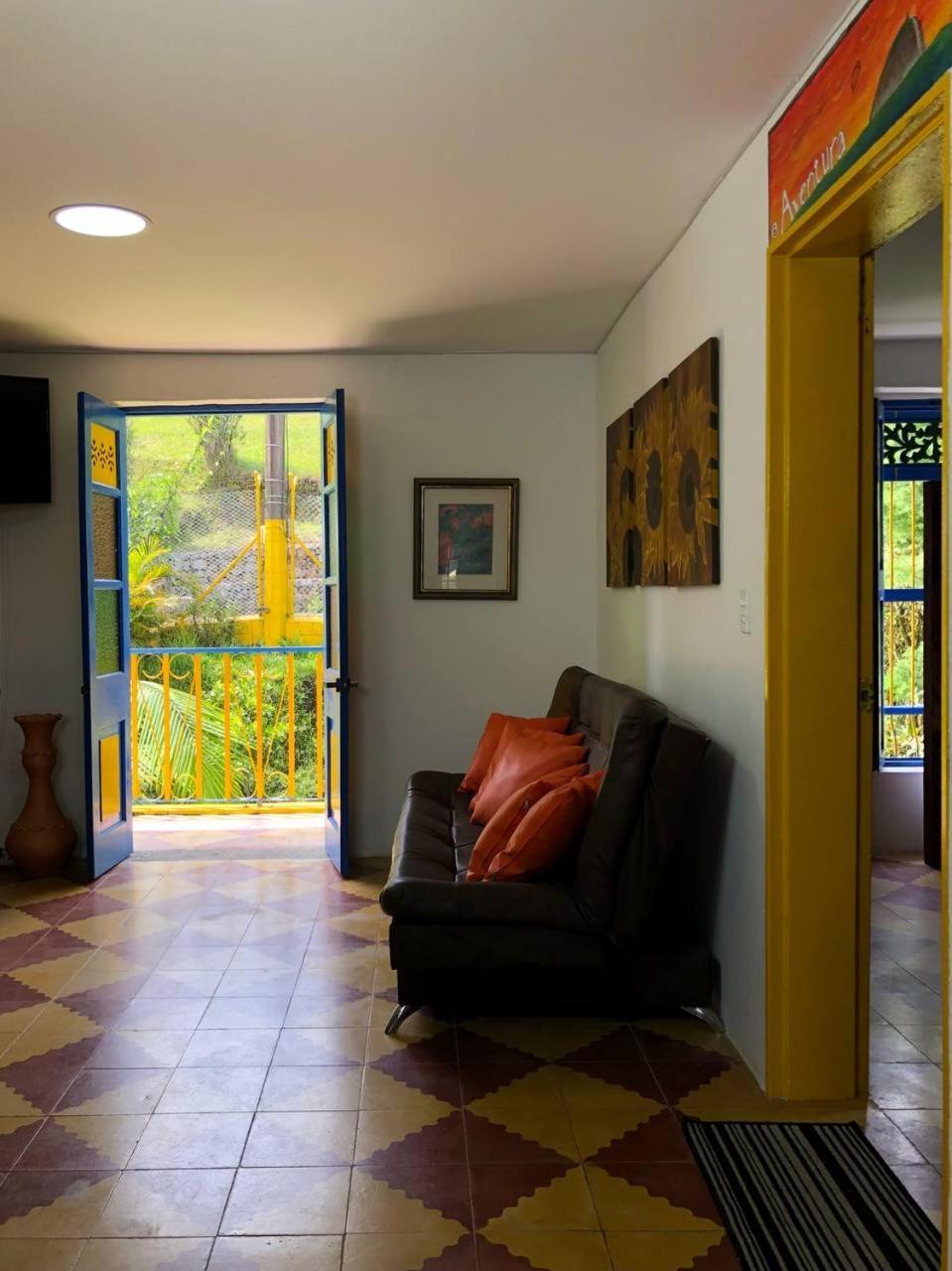 Alegria Hostel Boutique Guatapé Стая снимка